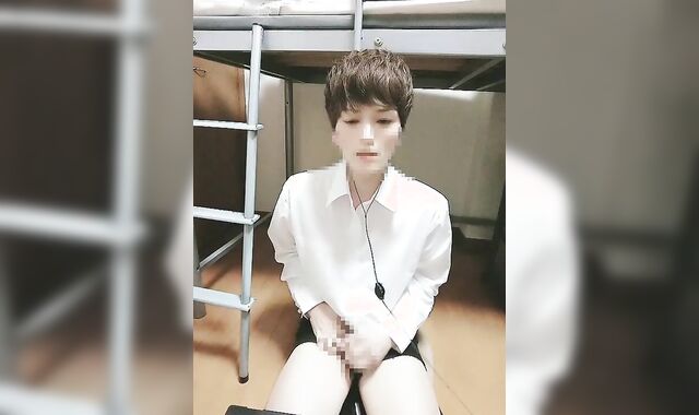 Uber-Magnificent Japanese love glove getting off! At the end, mass ejaculation on love glove! 003