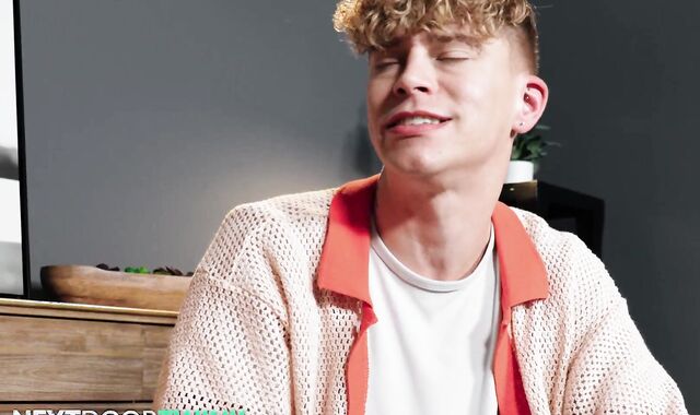 Super Supah-Red-Hot Youngster Offers Pink Cigar Up As Tension Ease - Ashton Silvers, Harley Xavier - NextDoorTwink