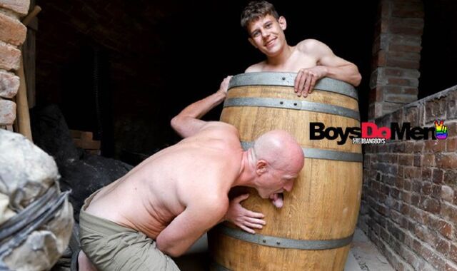 Smooth-Slickly-Clean-Shaven boy is weird AF