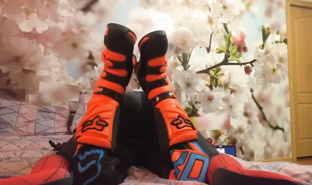 SPIDERMAN x MOTOCROSSX HUMPING