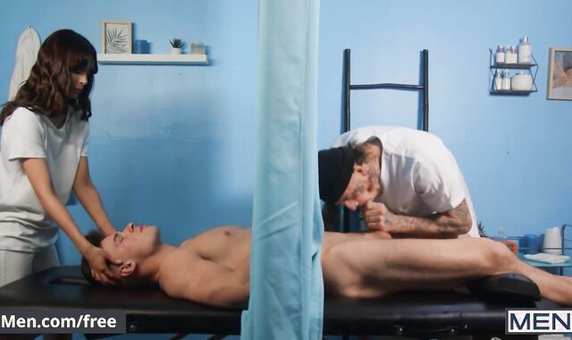 Boys - Malik Delgaty Is A Beefy Top & His Supah-Uber-Cute Masseuse Bo Sinn Wants To Attempt His Immense Pecker