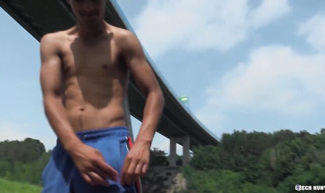 BigStr - Fortunate Stud Visits The Lake To Ease Off & He Finishes Up Tearing Up A Random Man He Just Encountered