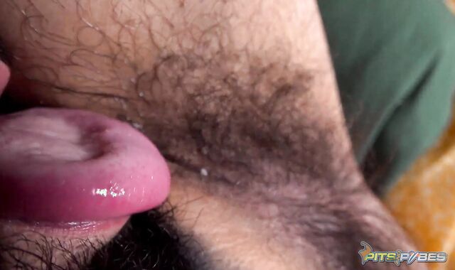 PitsAndPubes: Hairy Zaddy drains off sniffing