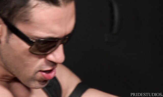 Boys Over 30 - Euro Alexander Garrett stroking uncircumcised jizz-shotgun