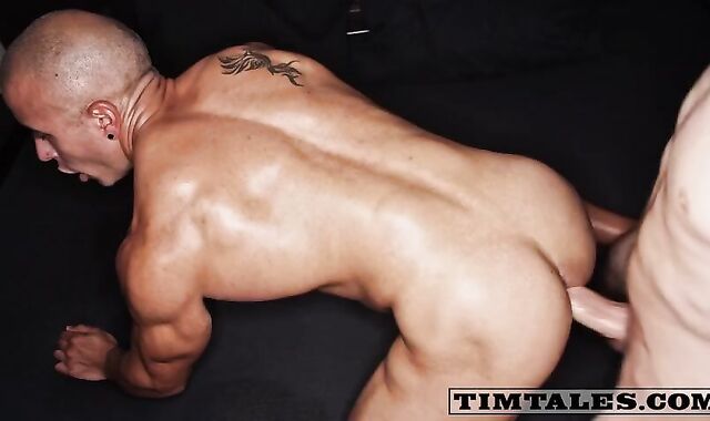 Fantomas bashes Vicenzo. ultra-cute homosexual Hook-up