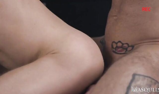 Starlen-gold-luvs-inked-dilfs