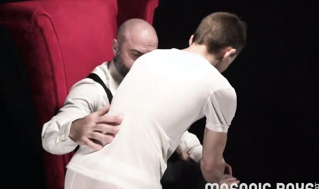 MasonicBoys: Unshaved Grandmaster Angus & Apprentice Youthful