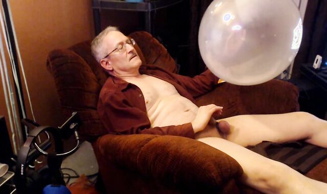 Balloonbanger 61) Dad deep throating Up 17inch Balloon, Fap, enjoy testicle tonic And Pop!