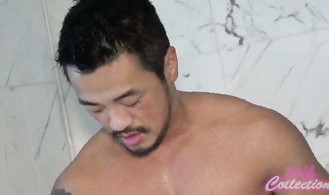 climax shot Into The Mirror