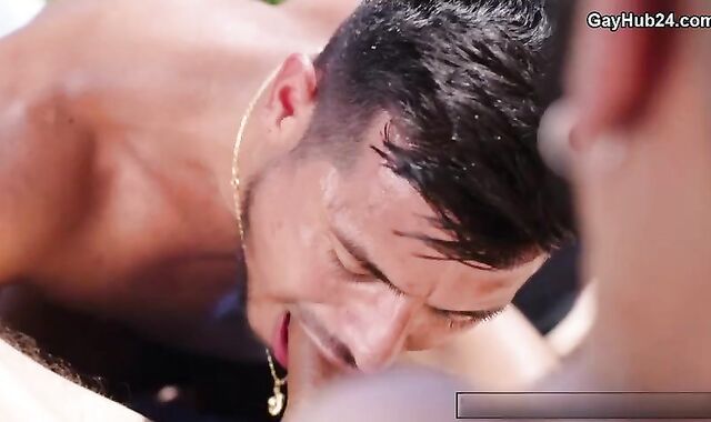 Outdoor asslicking And enjoy juices On wazoo