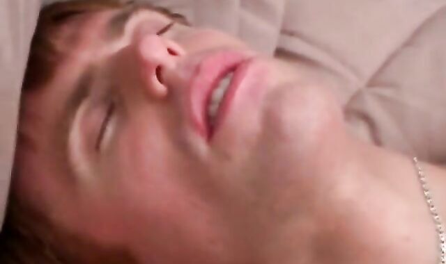 Parent And Twunk Make Out