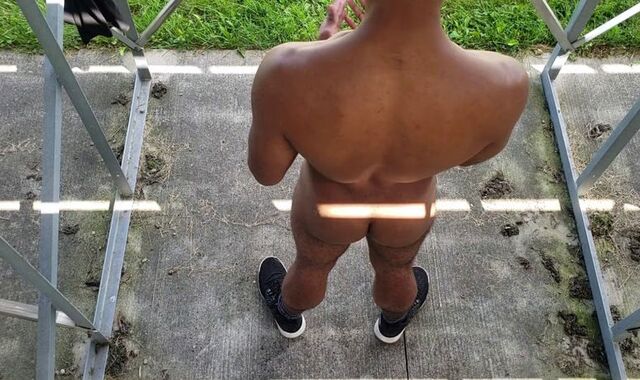 Gay-for-pay School Football Jock Bangs me Moist under Bleachers