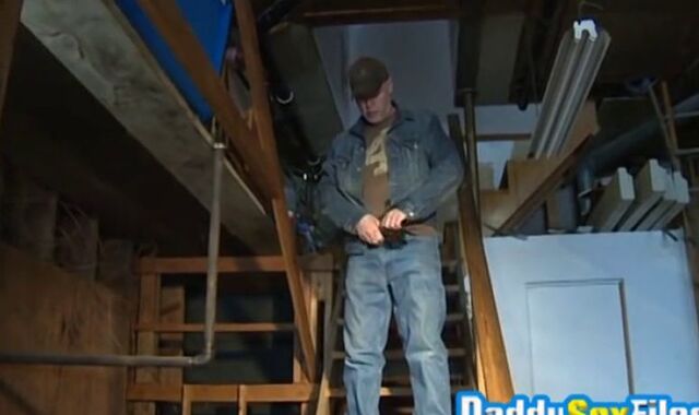 Mature Guy Tugging his Strong Spunk-pump before Jizzing Intensely