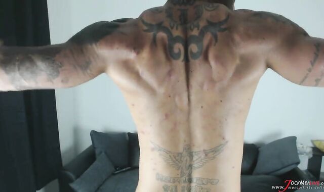 Well-lubed up Muschle with my own Jism - JockLive.com