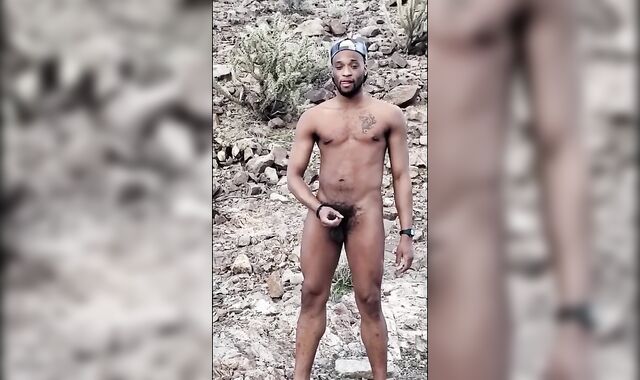 CAUGHT PEEING! Kennie Jai gets caught outside Vegas.