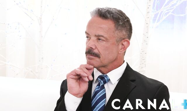 Trio marionettes conform 3 professors at a harsh holiday soiree