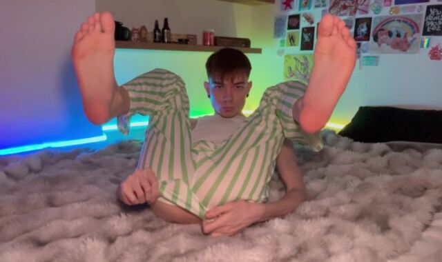 Youngster flashes off sleek SLOT