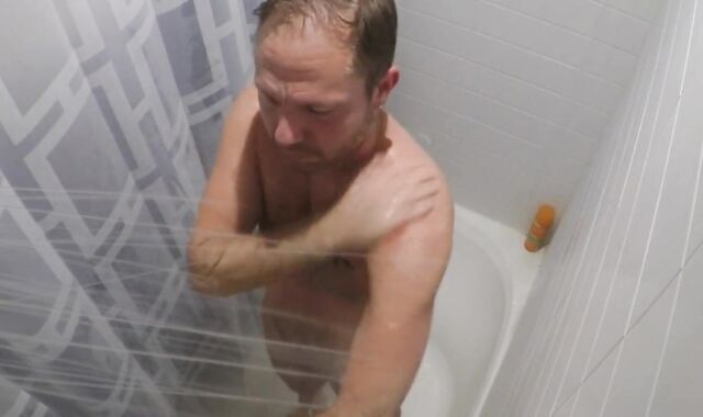 Room Joy and Bathroom