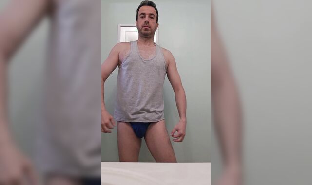 guy doing disrobe taunt