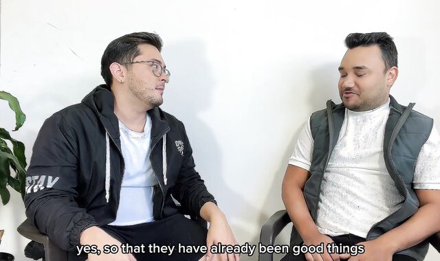 Conocí a mi nuevo padrastro por primera vez y él idiota me follo mi ass grande toda la noche