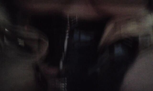 户外公共楼梯带贞操锁高潮，暗黑护士装配风衣