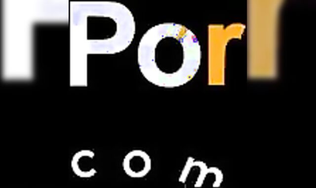 Adorable twunk Gooning his wide open arse with a nine inch faux-cock