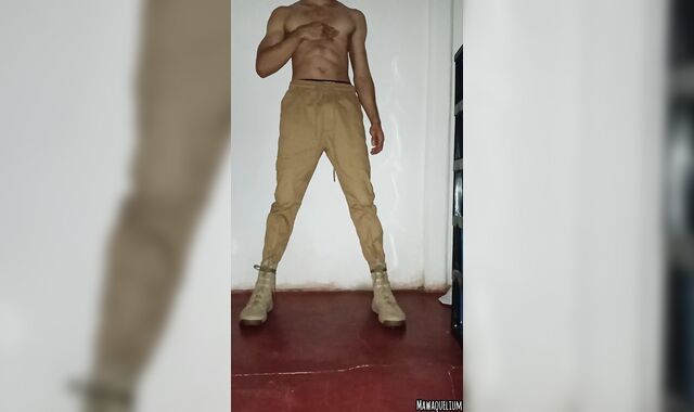 Torn military fellow takes off nude and pops stiff
