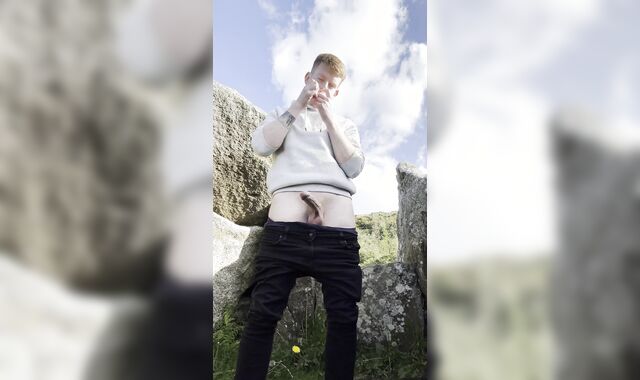 Ginger Youngster fapping in public