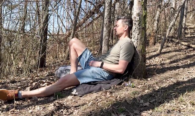 I toyed with myself a lil' in the woods