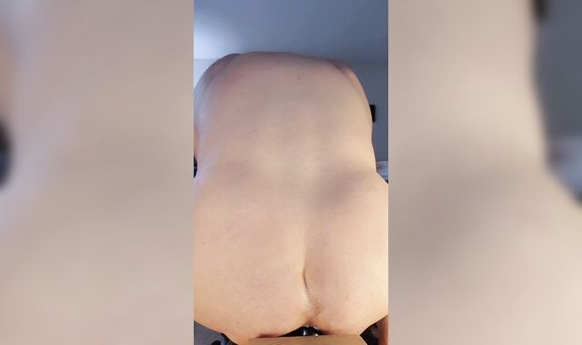 Arse Plugged and Gaped Honeypot Galore!