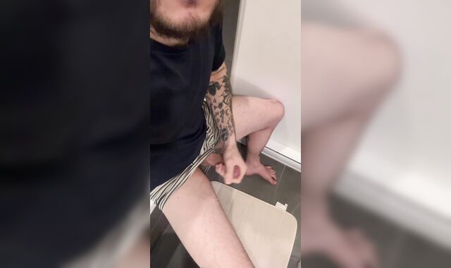 Latin BWC Cum shot – Ambisexual Married Parent Wants You on Your Knees