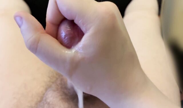 Kinky Dude - Close Up Stroking