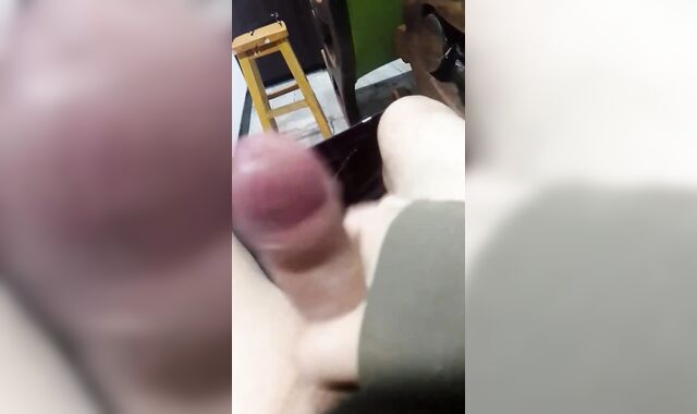 gimiendo para ti, corriendome para ti, gemidos de hombre