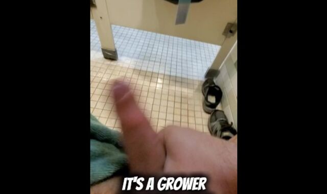 Having a fast and hopefully tranquil Masterbating Sesh after Gym Bathroom