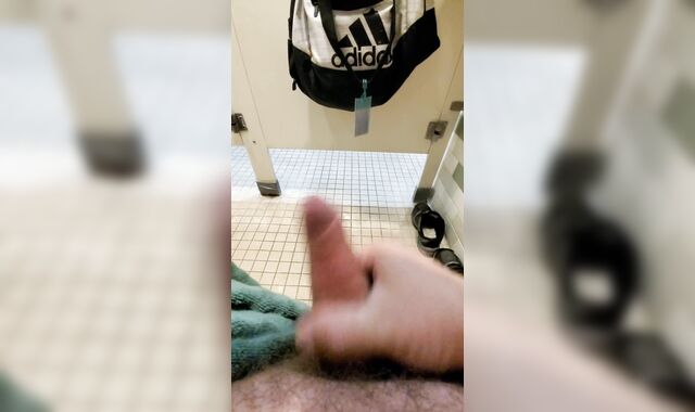Having a fast and hopefully tranquil Masterbating Sesh after Gym Bathroom