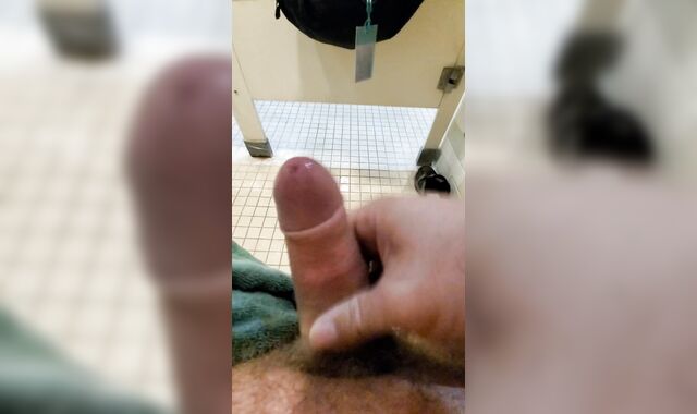 Having a fast and hopefully tranquil Masterbating Sesh after Gym Bathroom