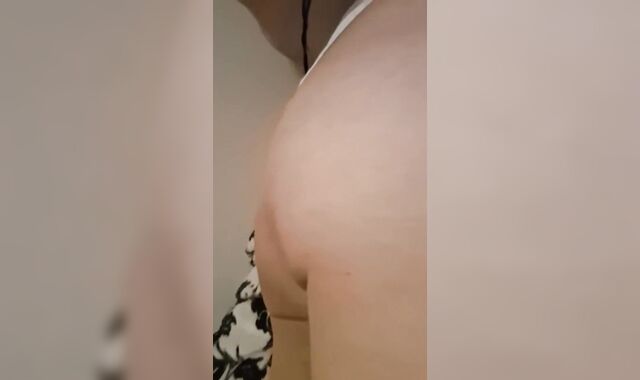 Penetrate my bootie with no grace