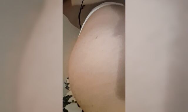 Penetrate my bootie with no grace