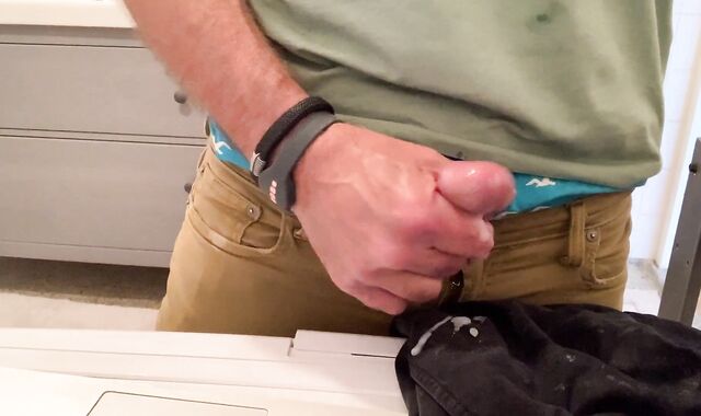 Spoken onanism with ball - manstick ring, sagging, wank-off and jism. Hollister wanker