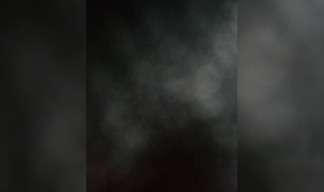 Mi padrastro me encuentra masturbándome y esto pasa