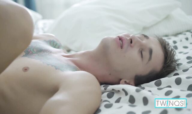 Inked Dark-haired Noah A Rams A Immense Faux-cock In His Culo Slot!