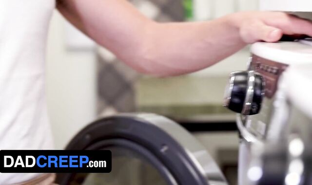 Greg Perceives His Sonnie Fap Has Become A Stuck-up Know-it-all Since He Began School - DadCreep