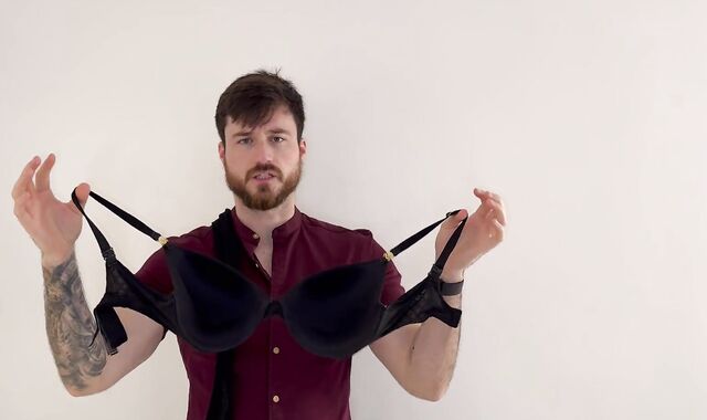 found lamppost corded strangers stag Feminization