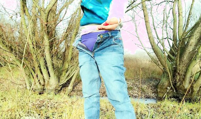 Gummy hairy men in butt , guzzling gummy teddies with jizm and urinate on gummy hairy men - vore