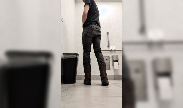 Jiggling my caboose and hard-on