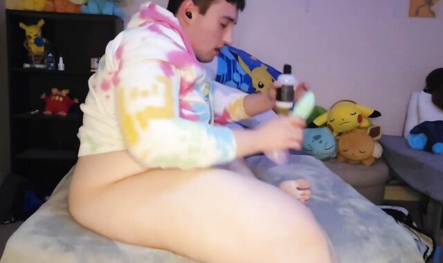 Lush Femboy Ravages Himself With His Playthings and Screams