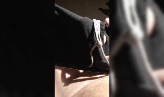 A fast stroke and spunk before couch