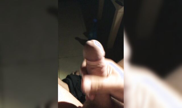 A fast stroke and spunk before couch