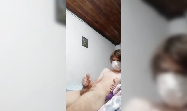 YOUNGSTER MILKING AND MUNCHING HIS OWN JIZZ