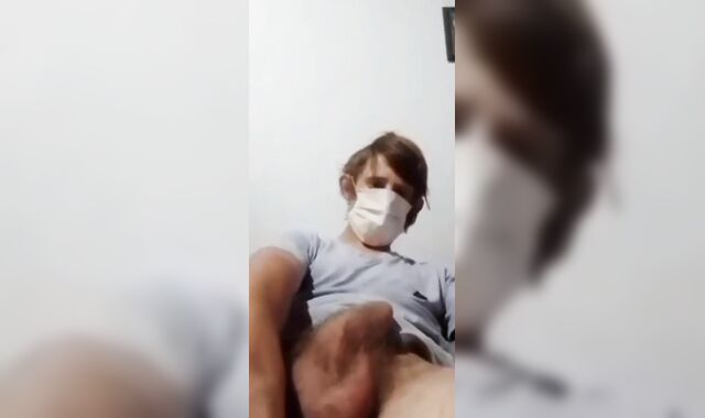 YOUNGSTER MILKING AND MUNCHING HIS OWN JIZZ